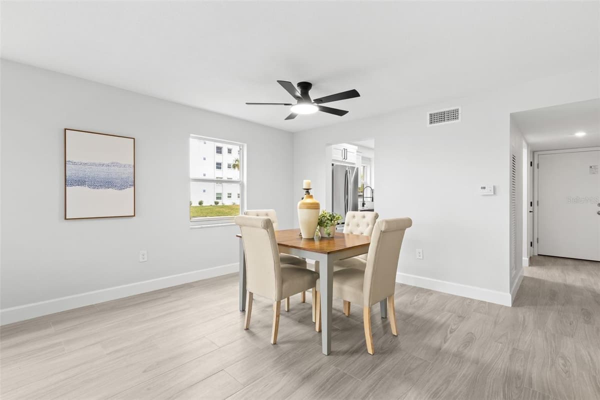 2 CAUSEWAY BOULEVARD — photo 12 of 27