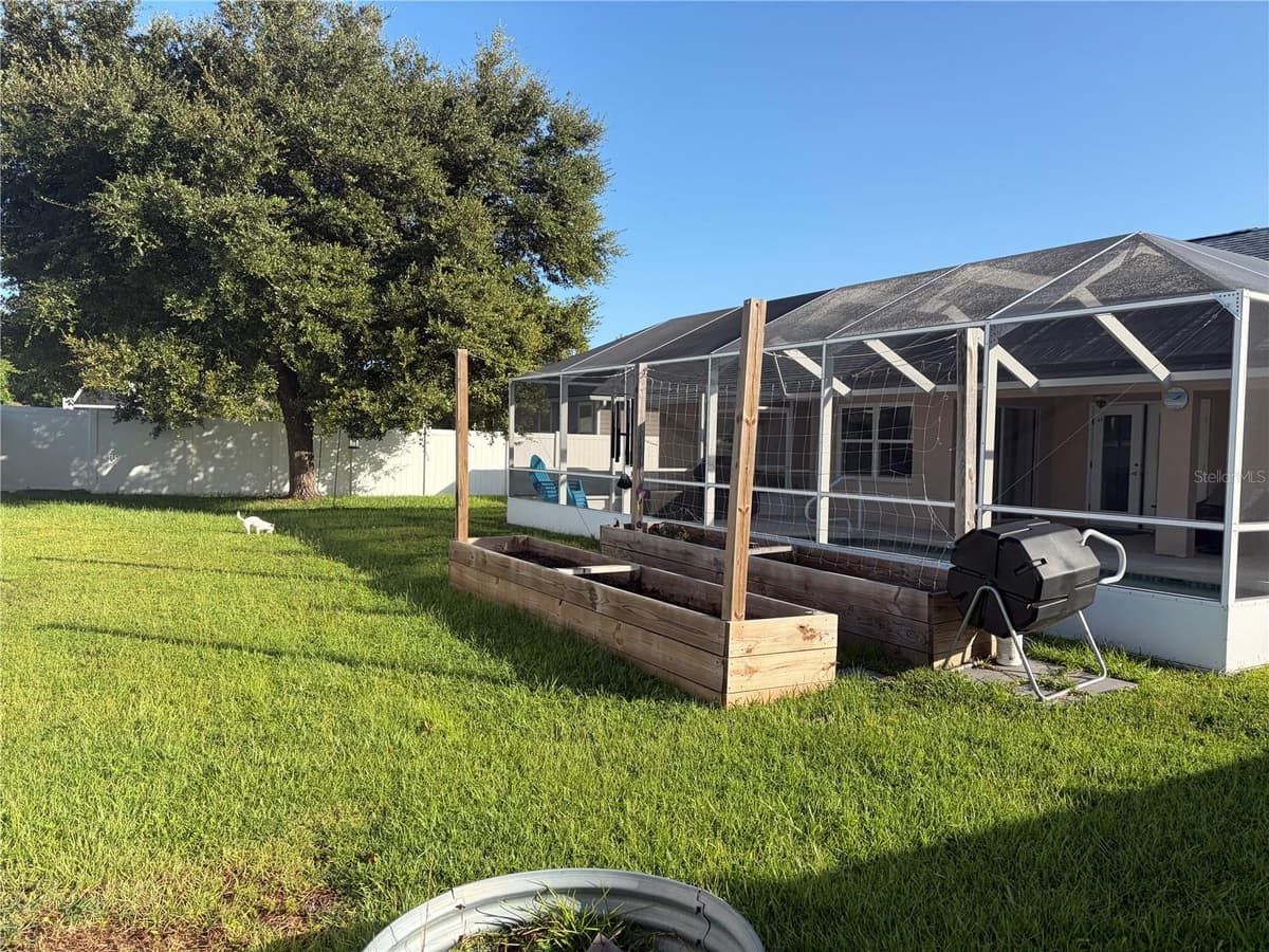 25 BISCAY LANE — photo 17 of 18