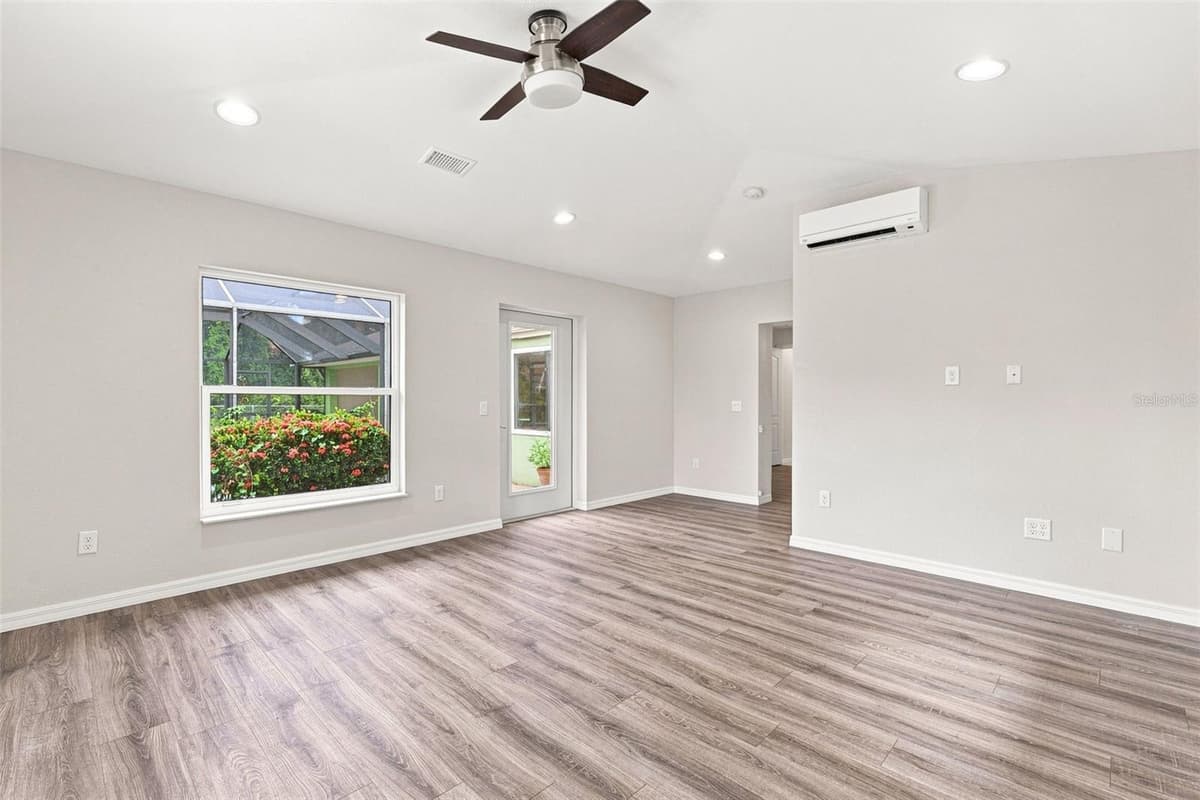 23172 CORVIN AVENUE — photo 27 of 54