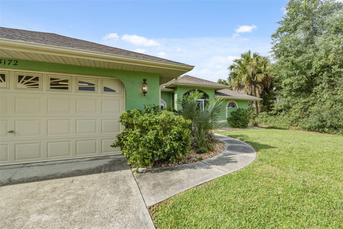 23172 CORVIN AVENUE — photo 43 of 54