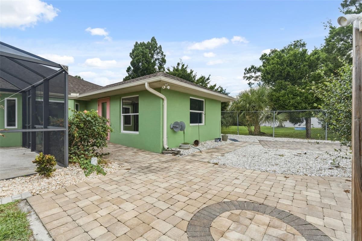 23172 CORVIN AVENUE — photo 45 of 54