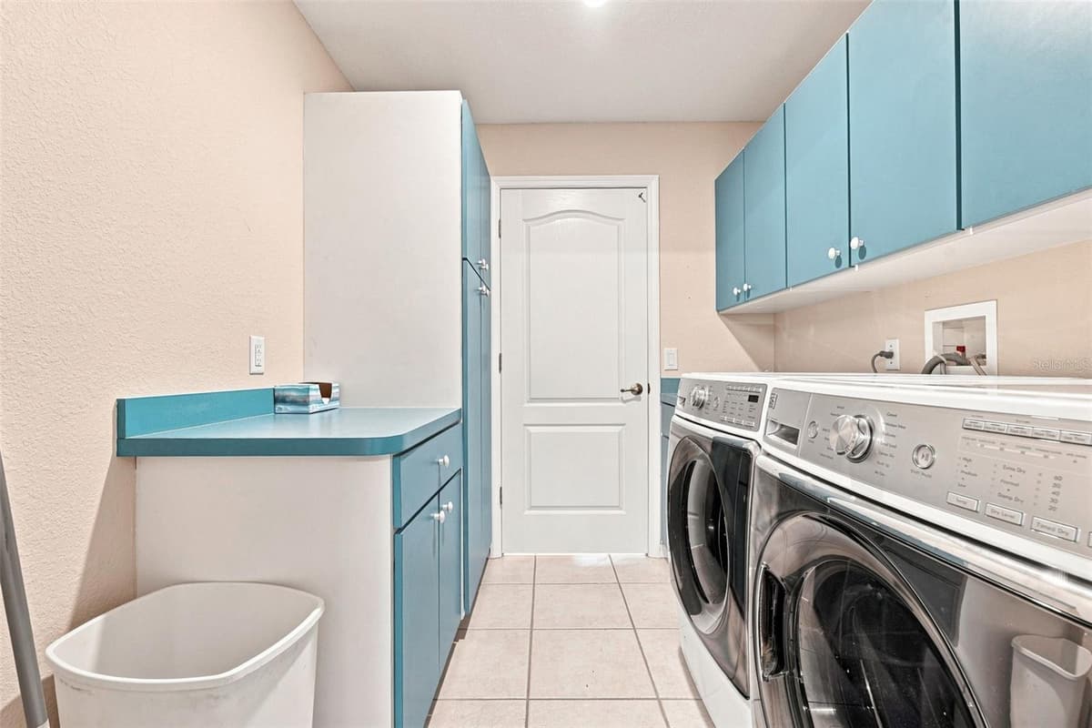 23172 CORVIN AVENUE — photo 35 of 54