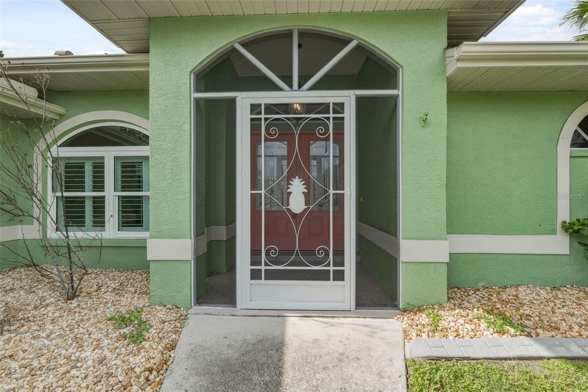 23172 CORVIN AVENUE — photo 3 of 54