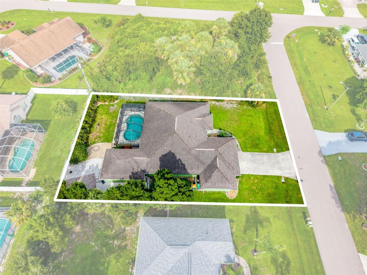 23172 CORVIN AVENUE — photo 48 of 54