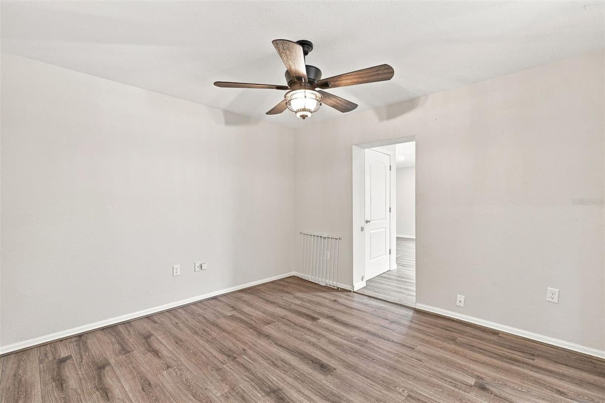 23172 CORVIN AVENUE — photo 30 of 54