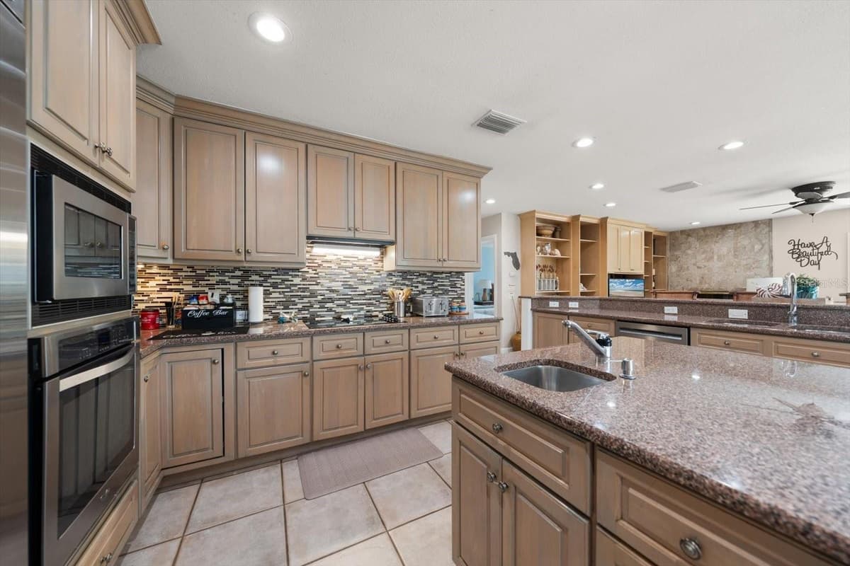 2308 BEACH TRAIL — photo 9 of 70