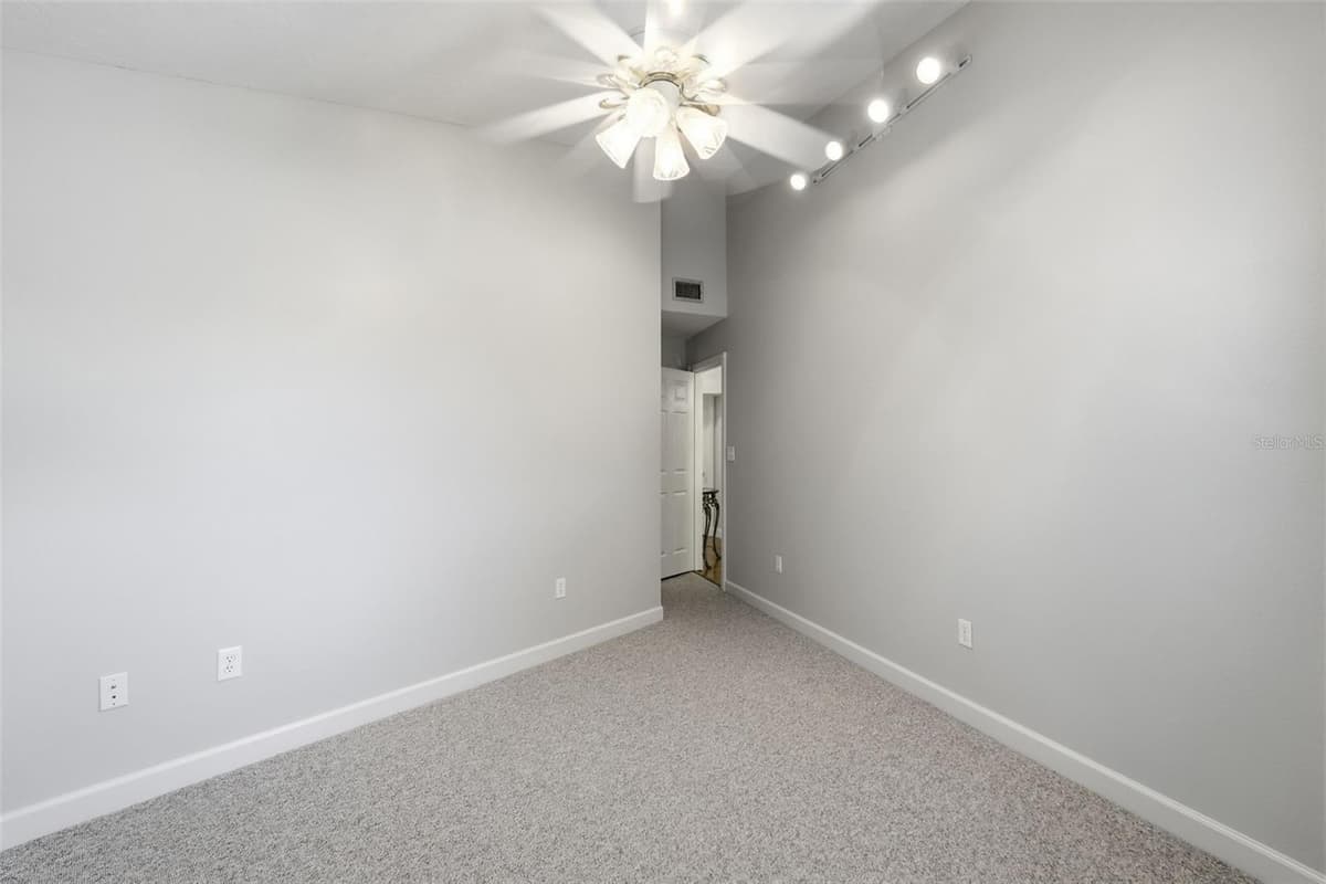 6000 BEACH ROAD — photo 47 of 67