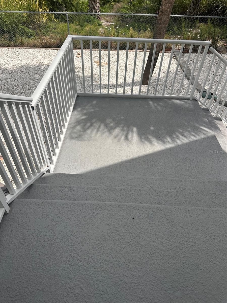 6000 BEACH ROAD — photo 14 of 67