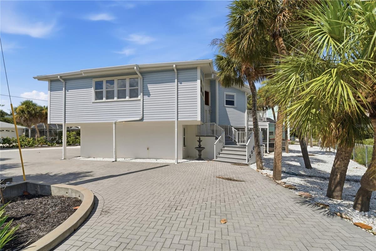 6000 BEACH ROAD — photo 4 of 67