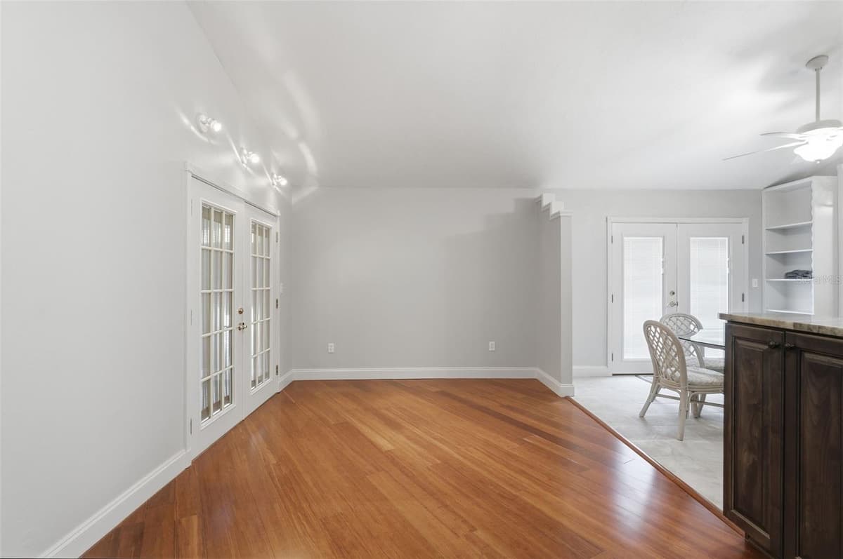 6000 BEACH ROAD — photo 37 of 67