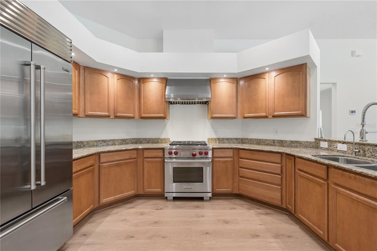 18811 VICTOR MANUEL DRIVE — photo 30 of 95