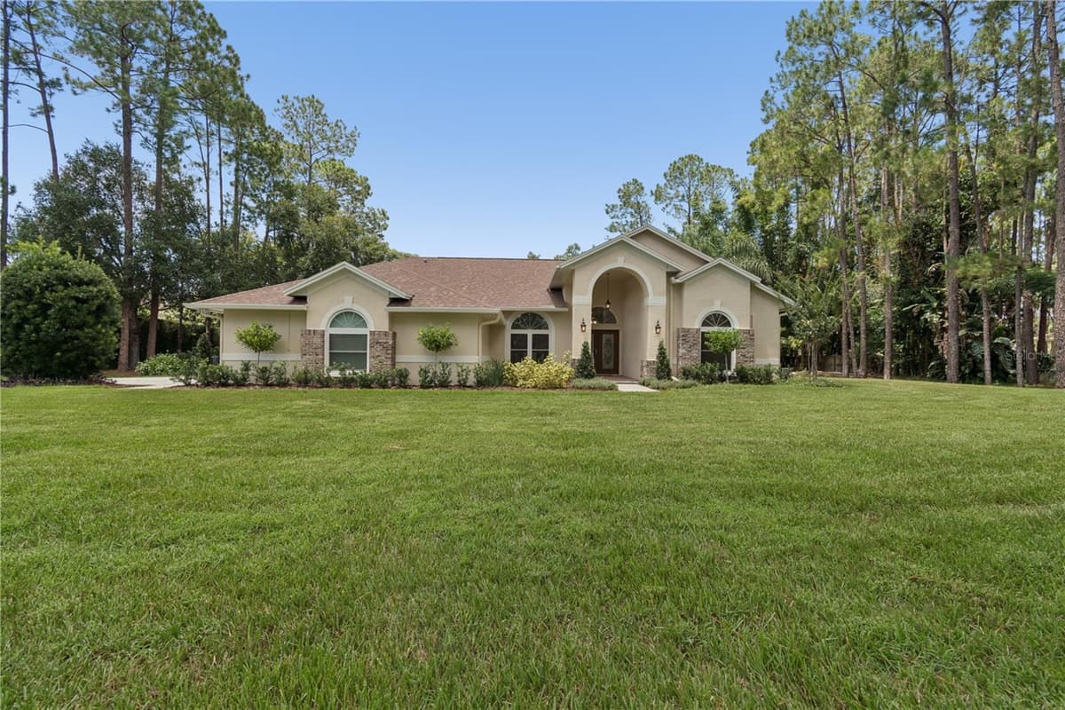 18811 VICTOR MANUEL DRIVE — photo 7 of 95