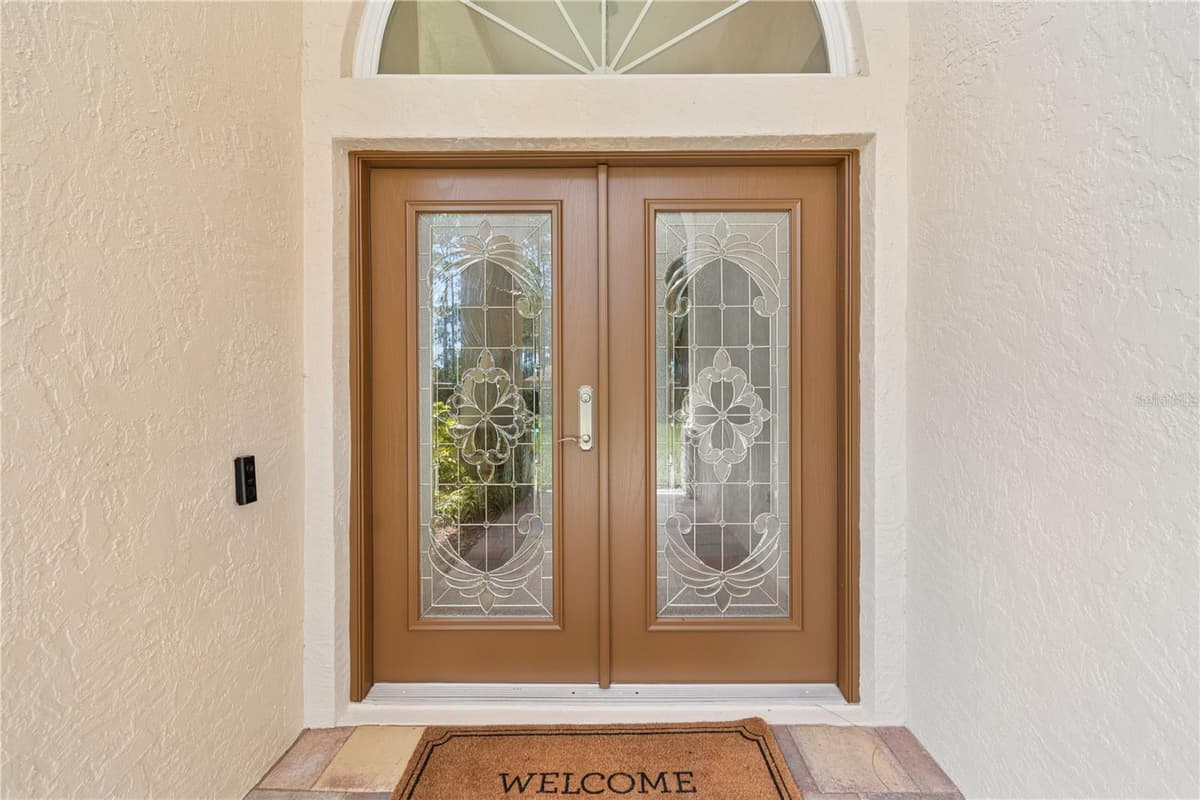 18811 VICTOR MANUEL DRIVE — photo 13 of 95