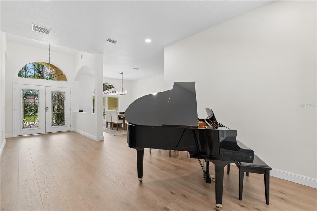 18811 VICTOR MANUEL DRIVE — photo 21 of 95