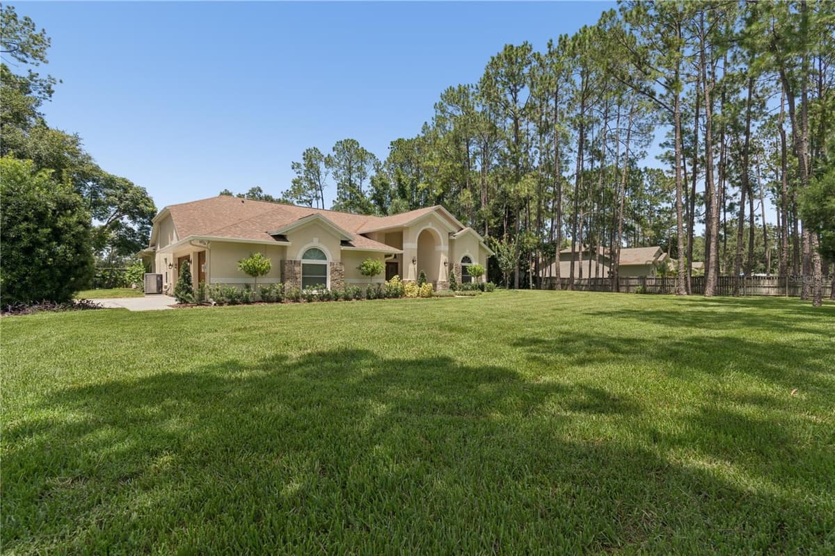 18811 VICTOR MANUEL DRIVE — photo 6 of 95