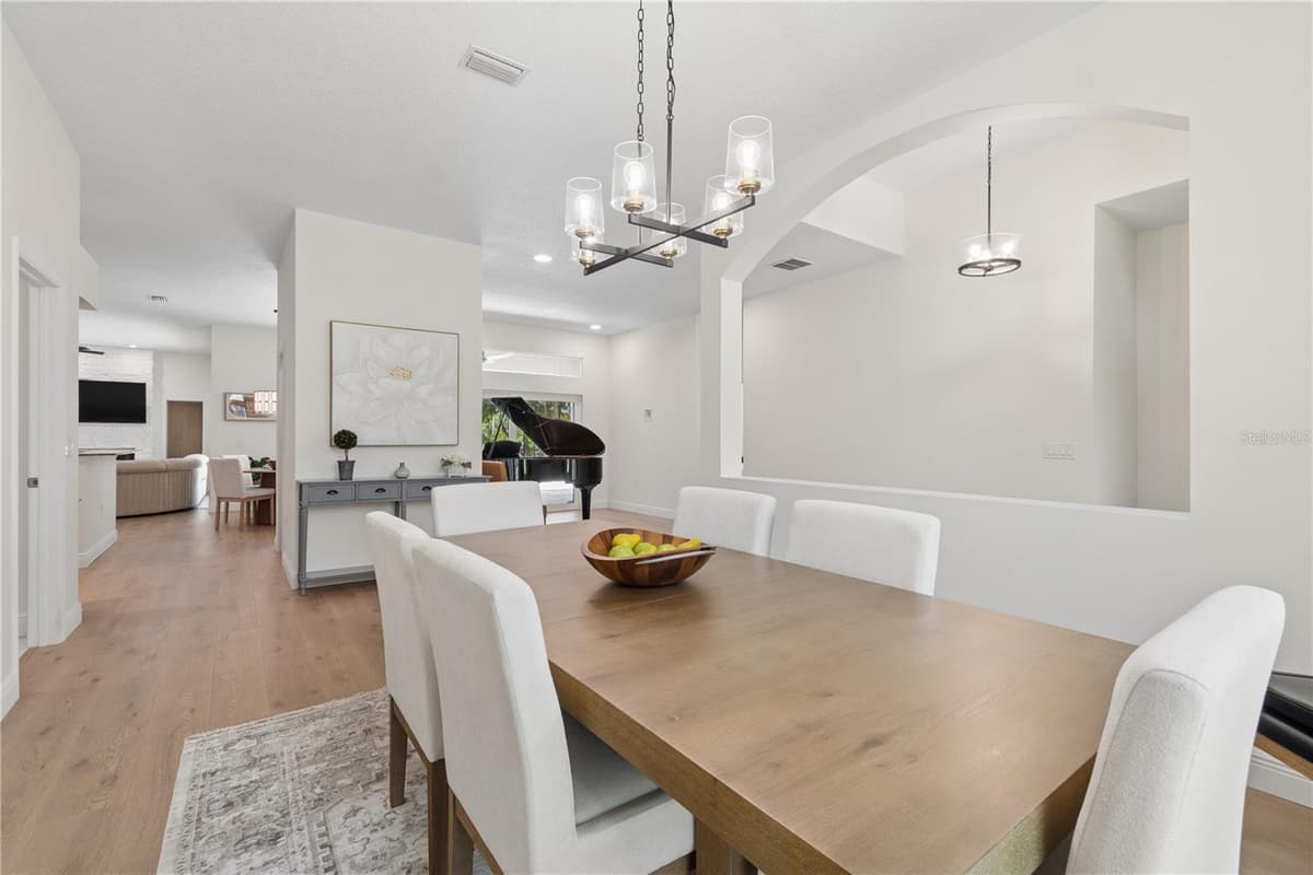 18811 VICTOR MANUEL DRIVE — photo 24 of 95