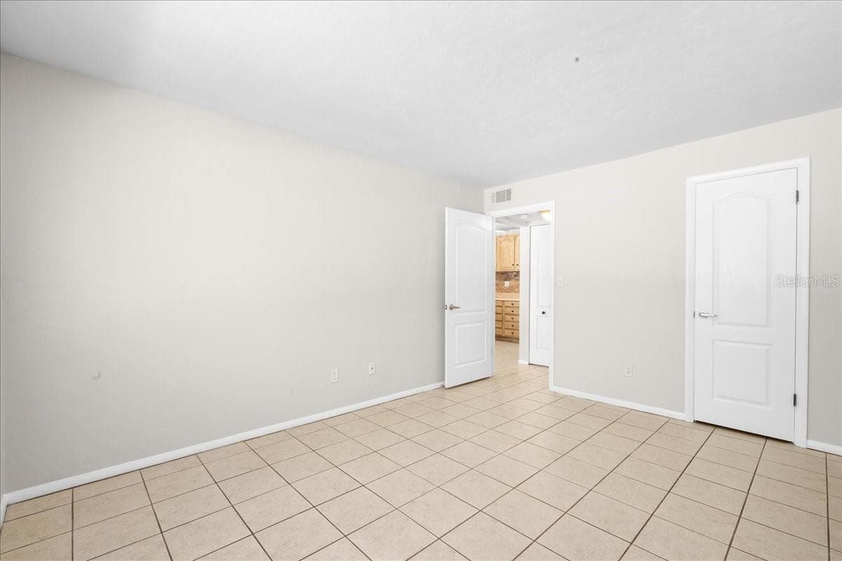 1015 9TH STREET — photo 17 of 20