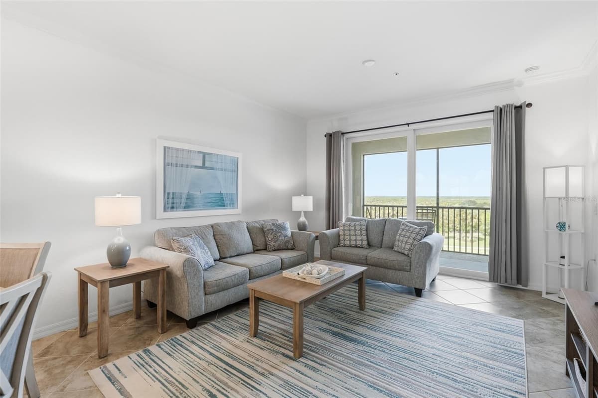 14081 HERITAGE LANDING BOULEVARD — photo 4 of 73