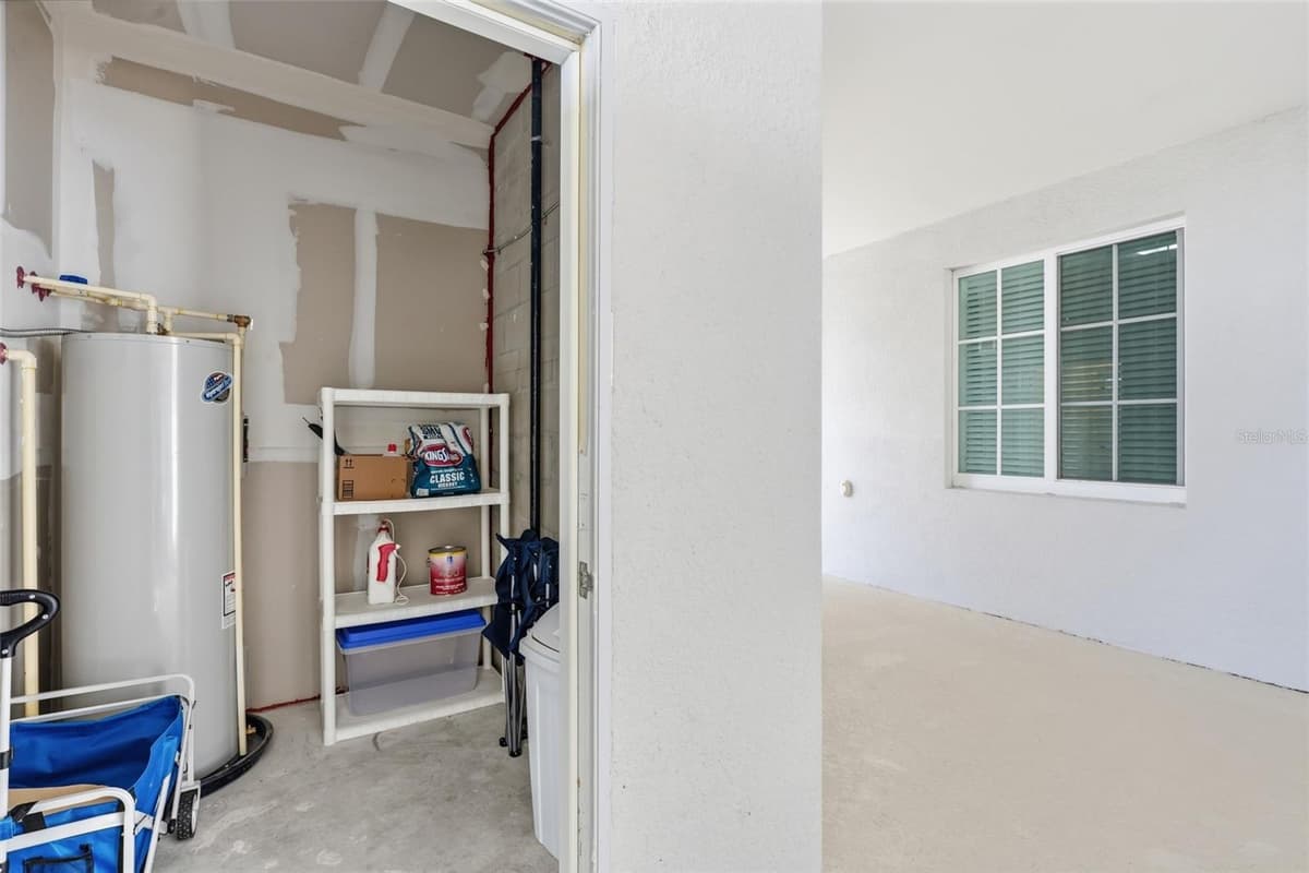 14081 HERITAGE LANDING BOULEVARD — photo 35 of 73