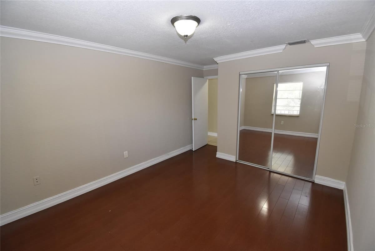 5221 BAYSHORE BOULEVARD — photo 13 of 24