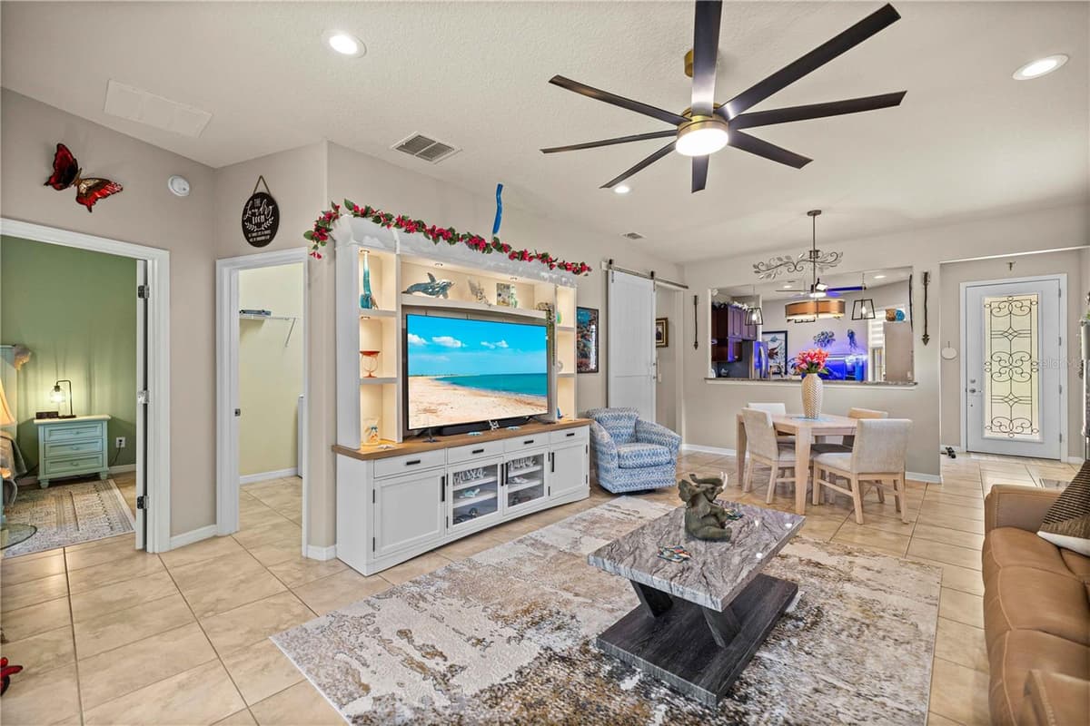 7684 94TH CIRCLE — photo 3 of 62