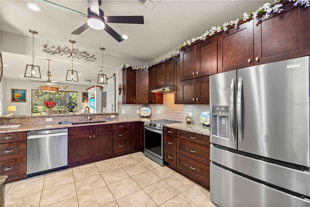 7684 94TH CIRCLE — photo 12 of 62