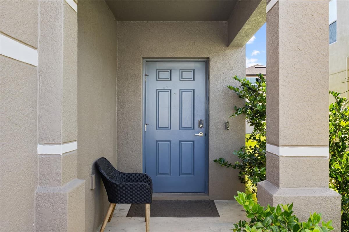 6402 BACK FORTY LOOP — photo 4 of 40