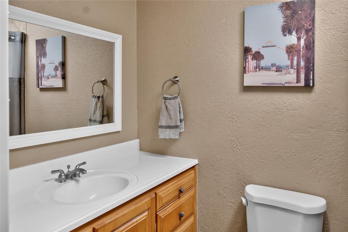 2420 HAZEL BISHOP DRIVE — photo 5 of 15
