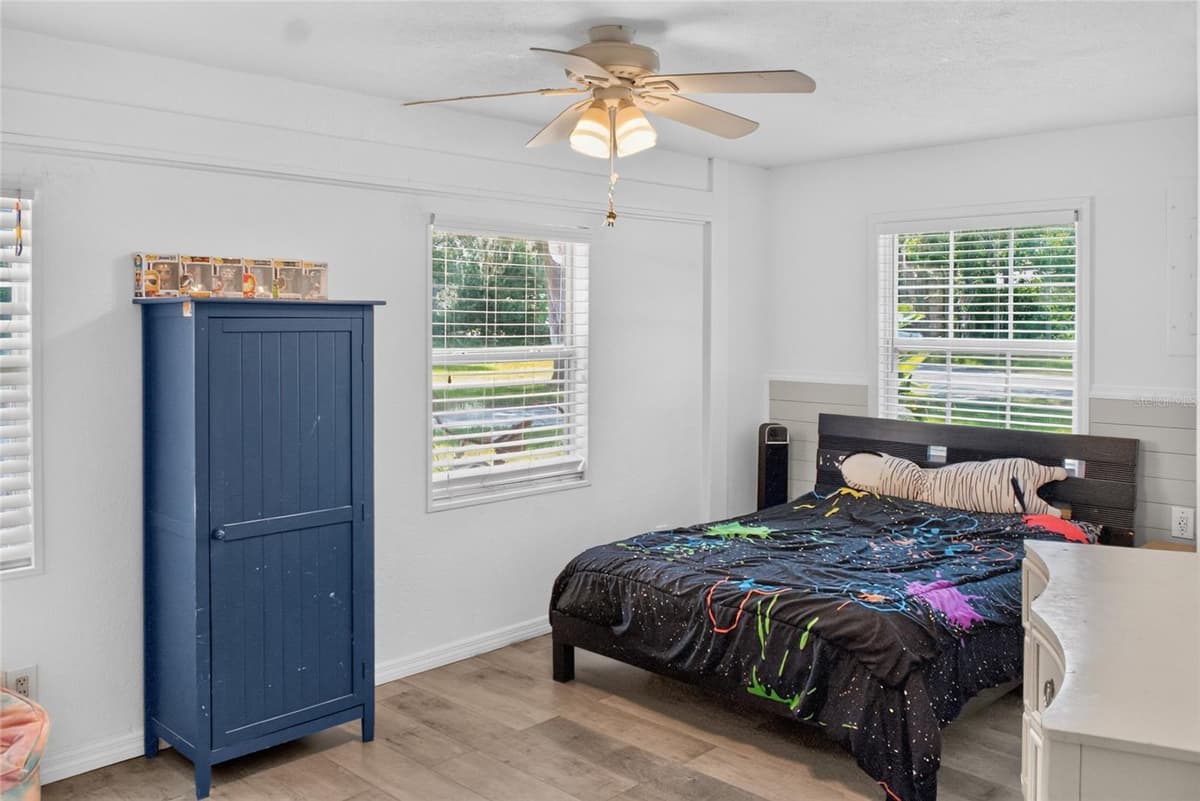 2420 HAZEL BISHOP DRIVE — photo 14 of 15