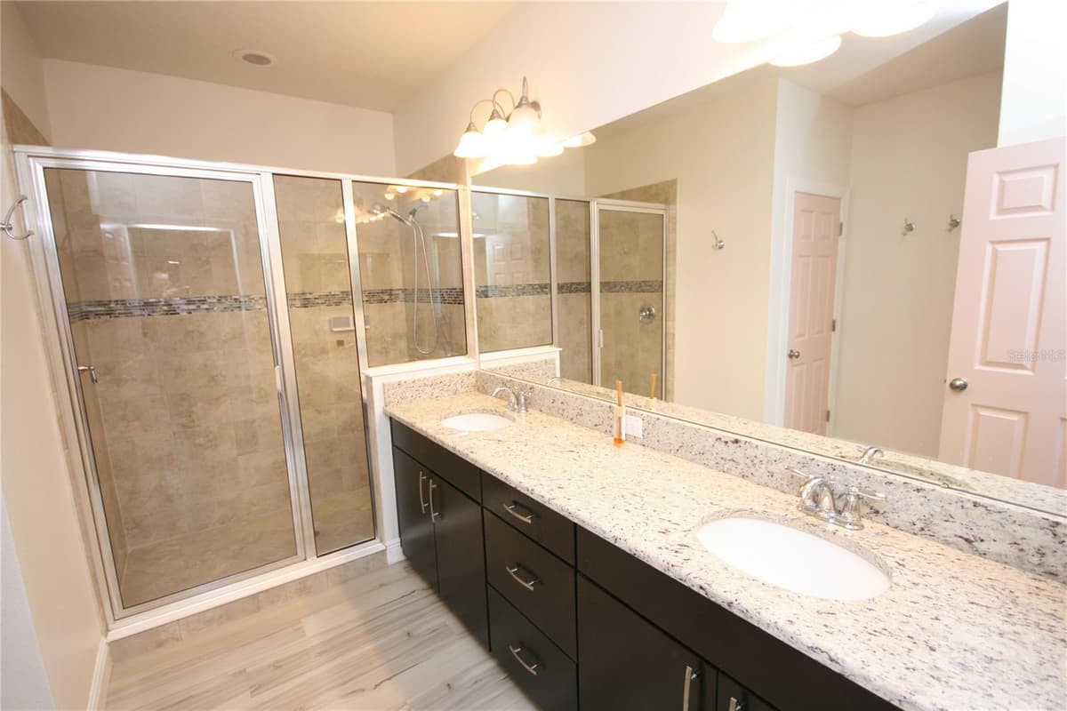 1504 MERLOT COURT — photo 24 of 48