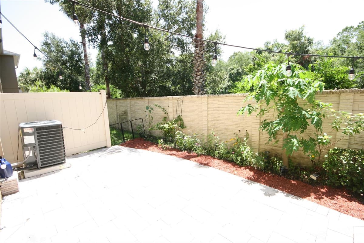 1504 MERLOT COURT — photo 33 of 48