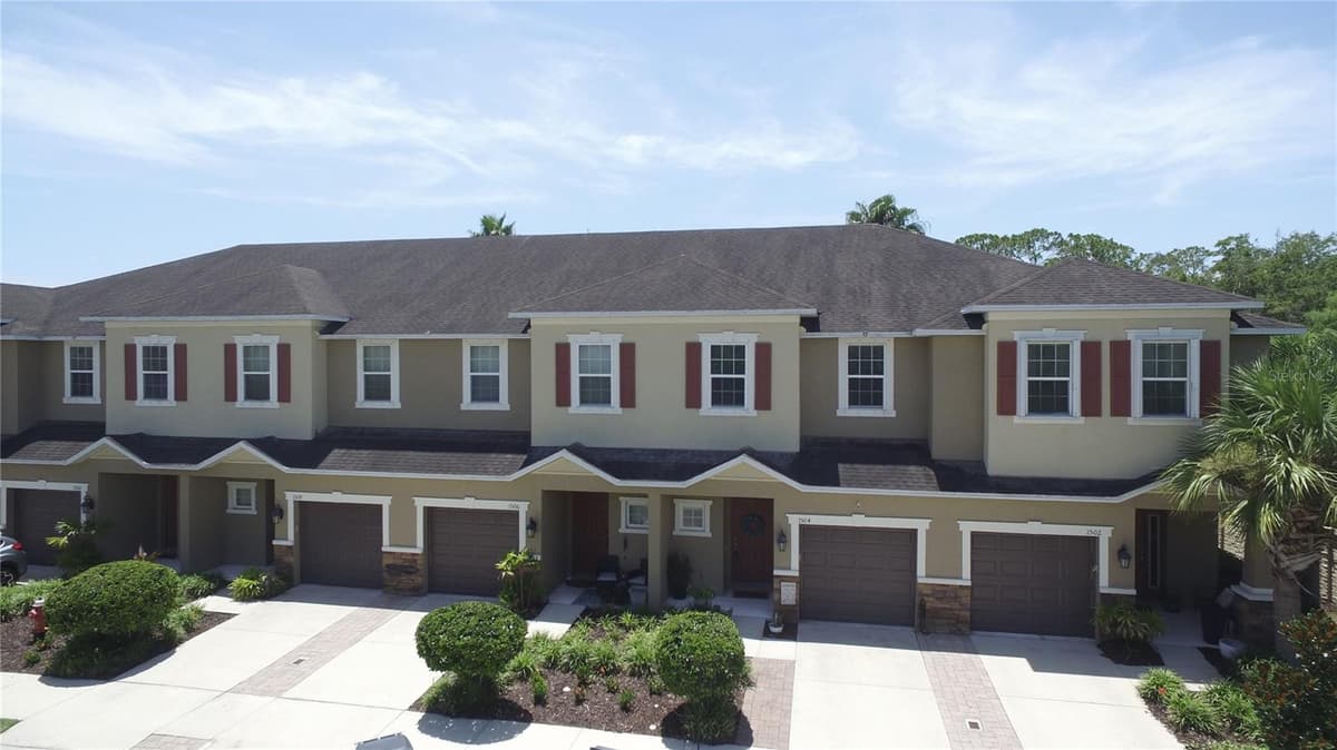 1504 MERLOT COURT — photo 41 of 48