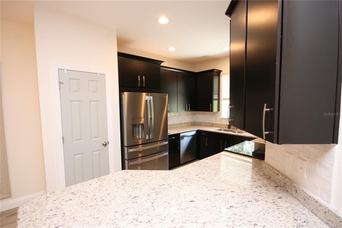 1504 MERLOT COURT — photo 14 of 48