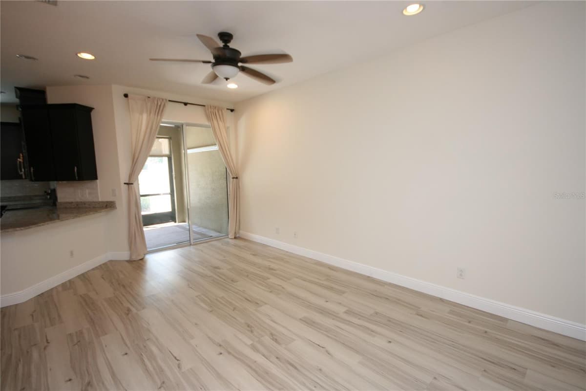 1504 MERLOT COURT — photo 6 of 48