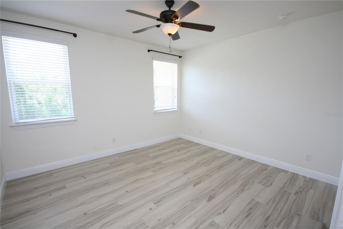 1504 MERLOT COURT — photo 23 of 48