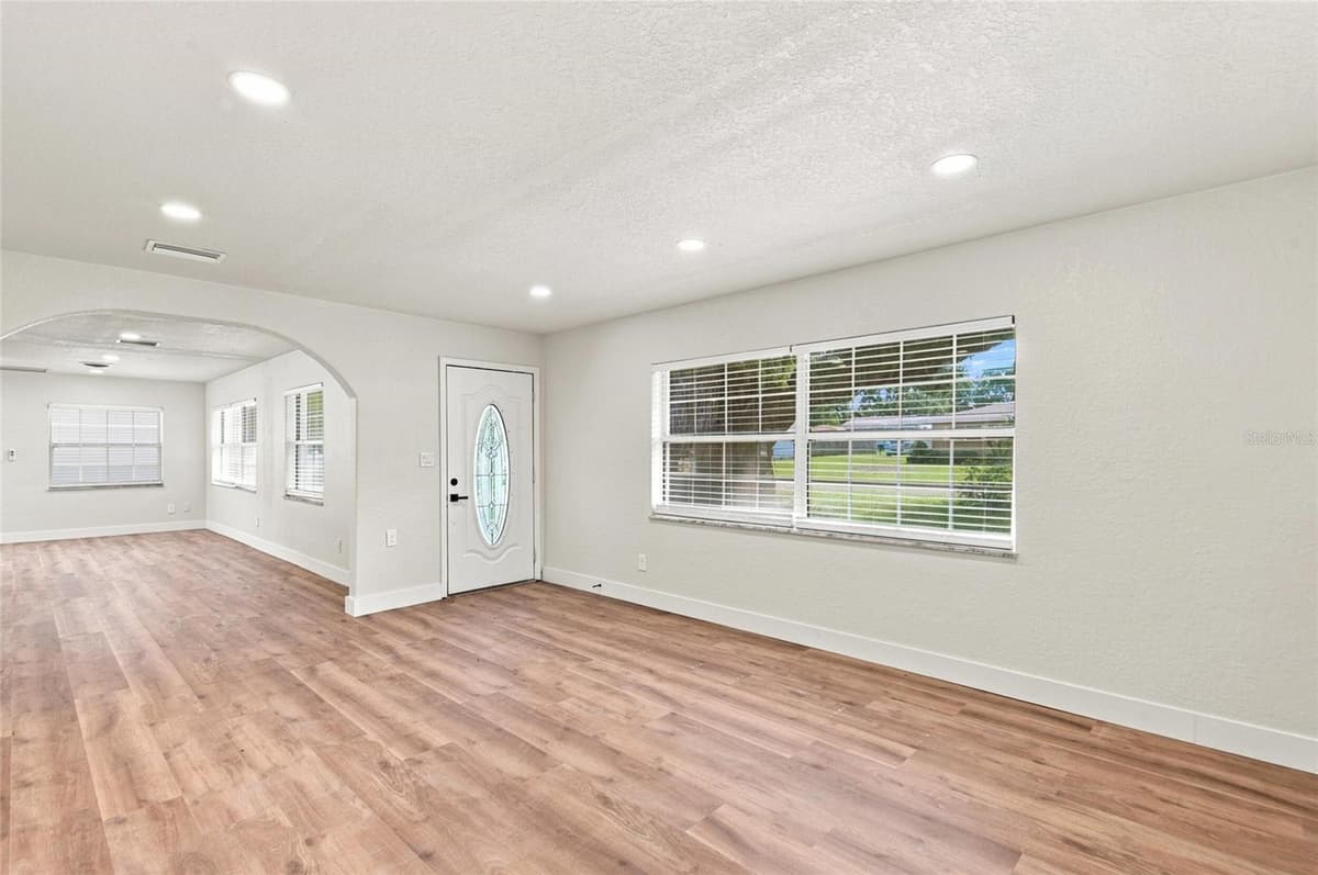 5511 CRAIG DRIVE — photo 6 of 17