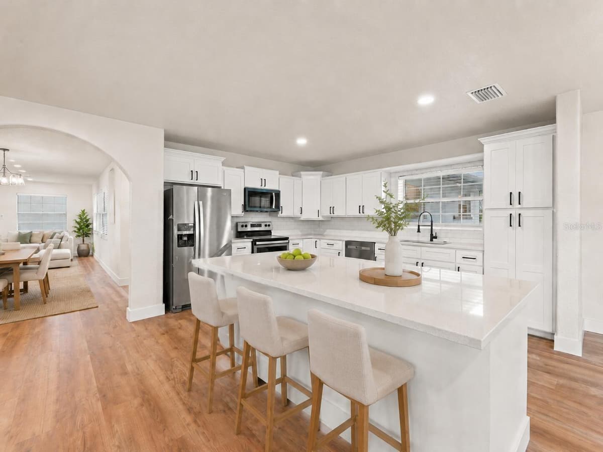 5511 CRAIG DRIVE — photo 4 of 17