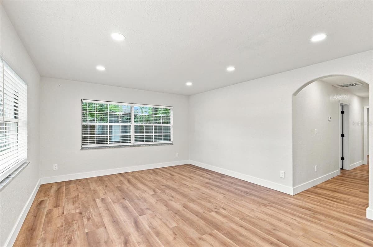 5511 CRAIG DRIVE — photo 5 of 17