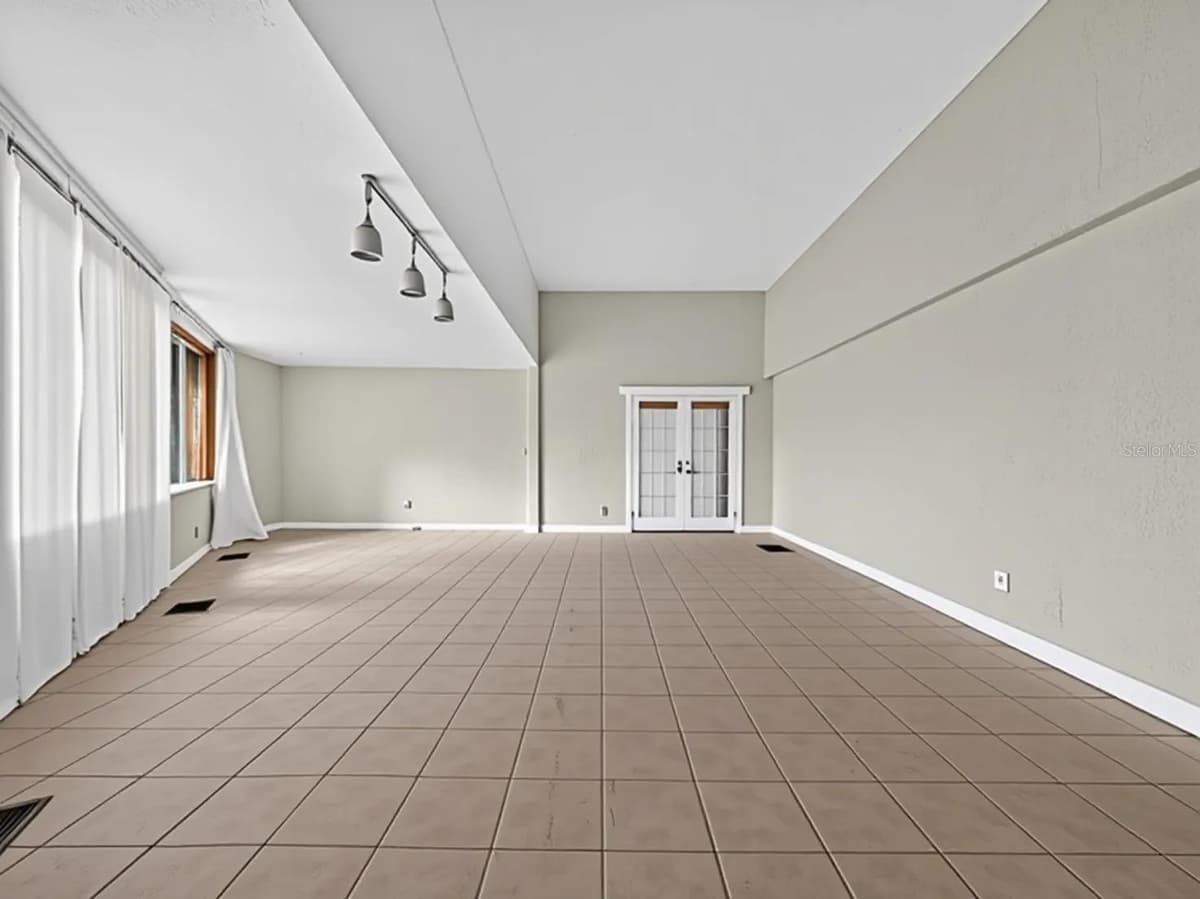 14820 COUNTY ROAD 48 — photo 18 of 41