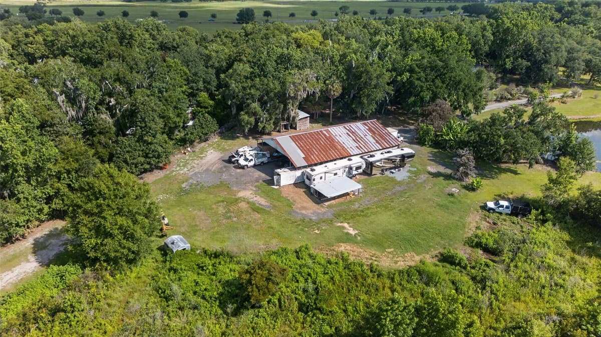 14820 COUNTY ROAD 48 — photo 38 of 41