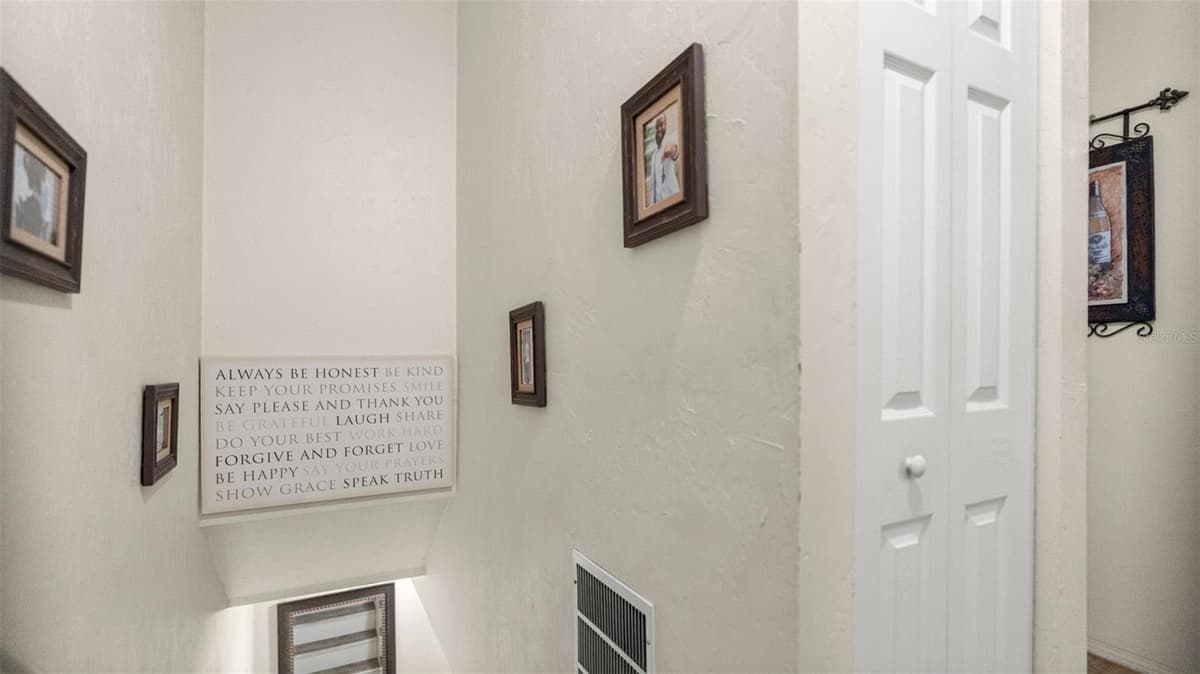 1710 7TH STREET — photo 16 of 30