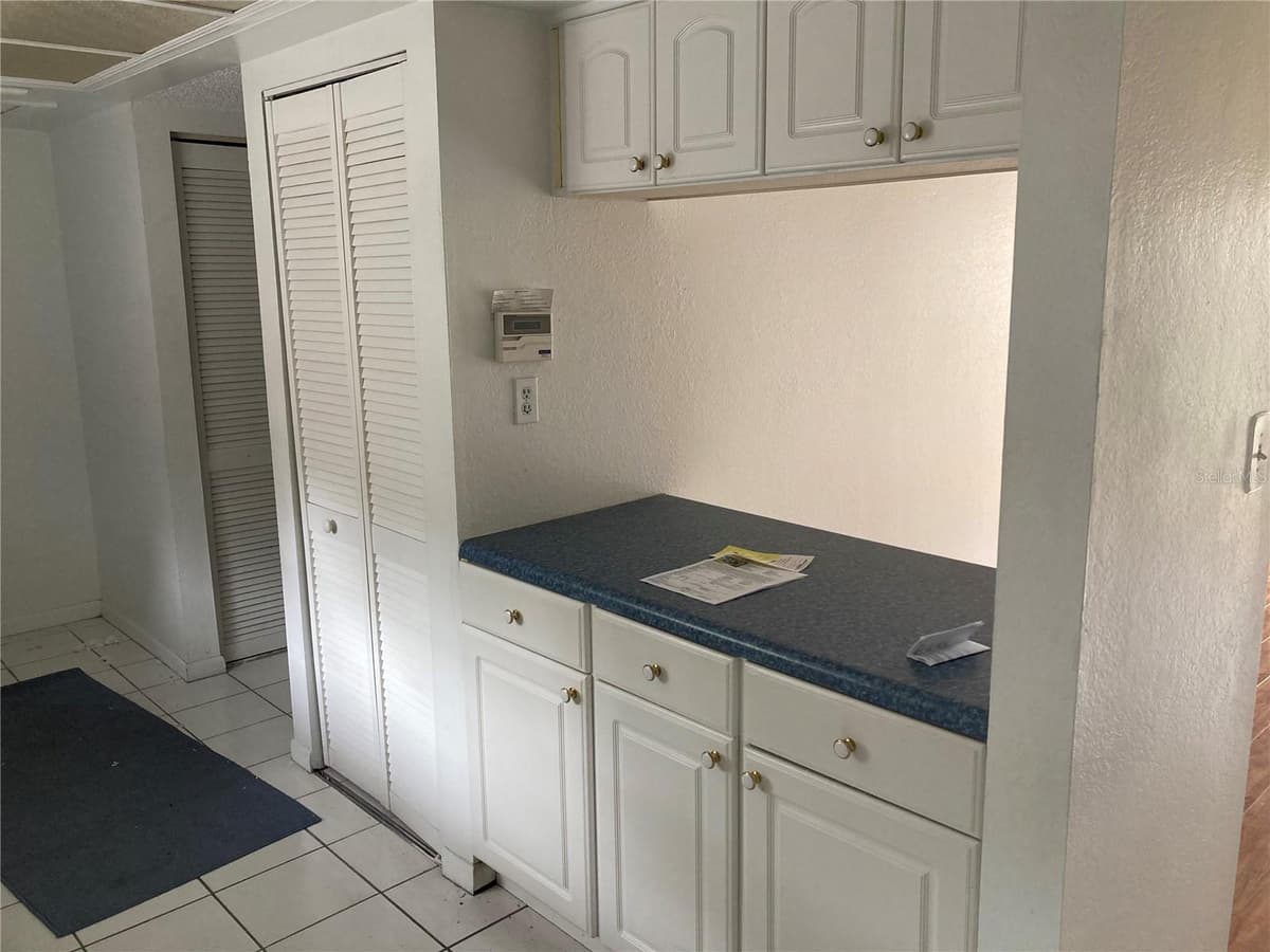 8014 PEACH DRIVE — photo 10 of 20