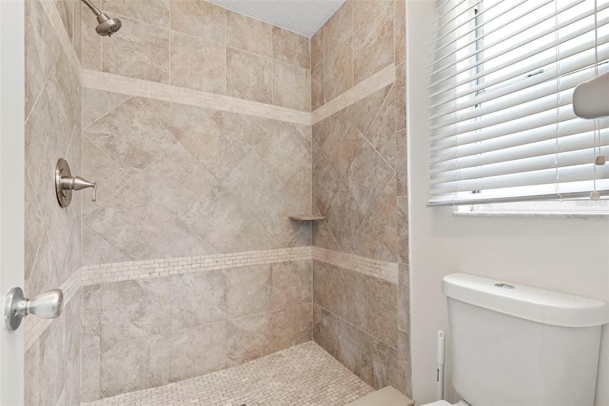 8904 FLORA STREET — photo 41 of 60