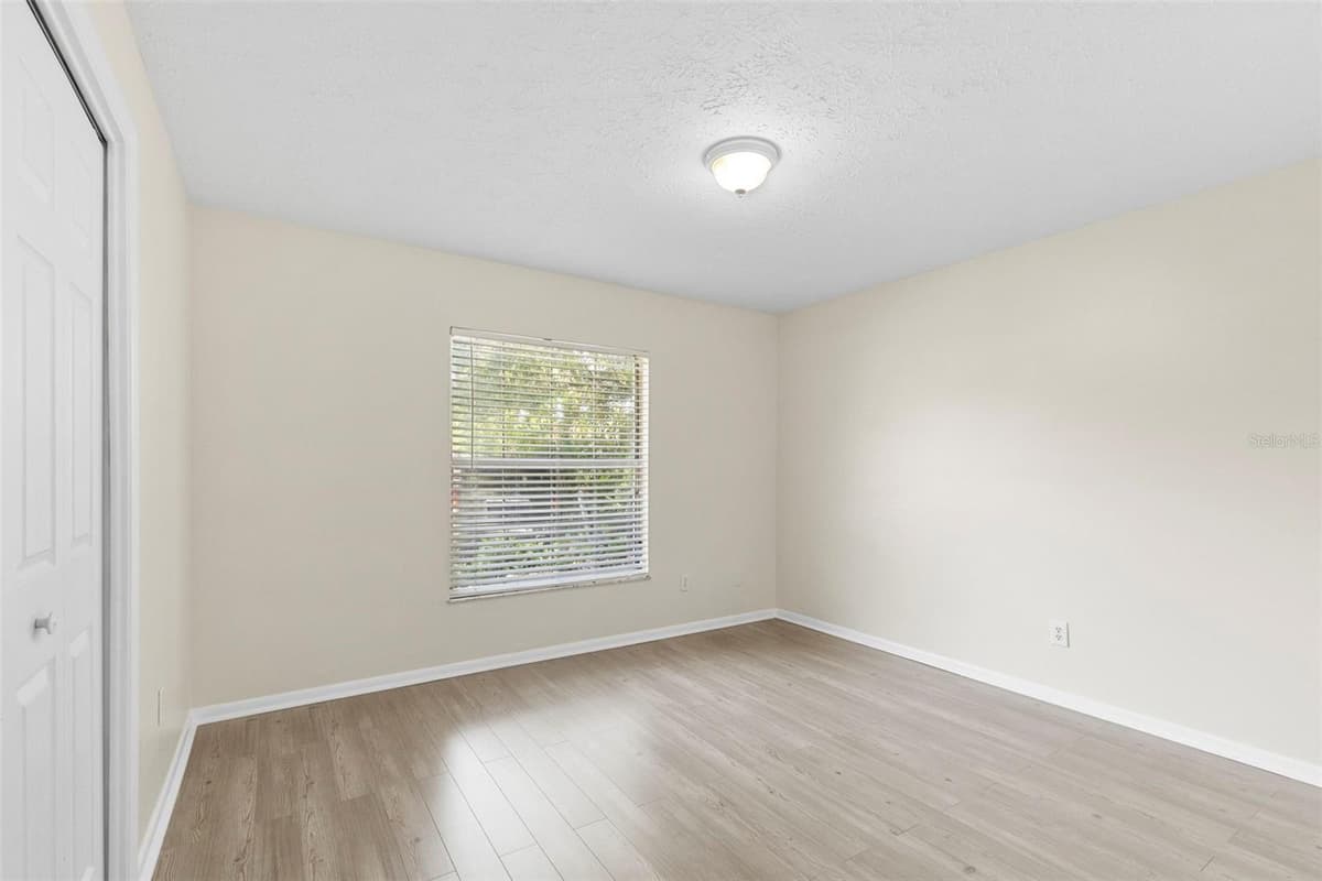 8904 FLORA STREET — photo 24 of 60