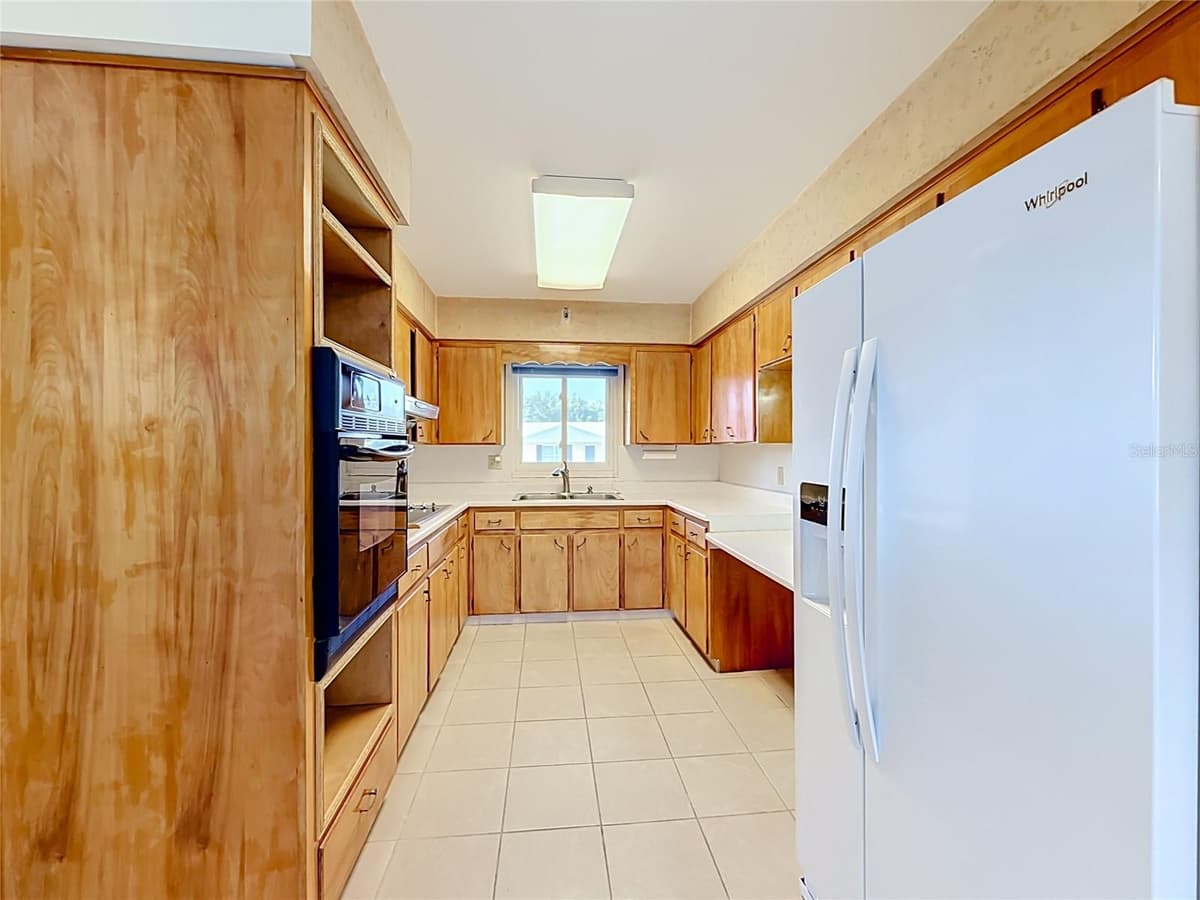 13225 COUNTRY CLUB DRIVE — photo 16 of 60