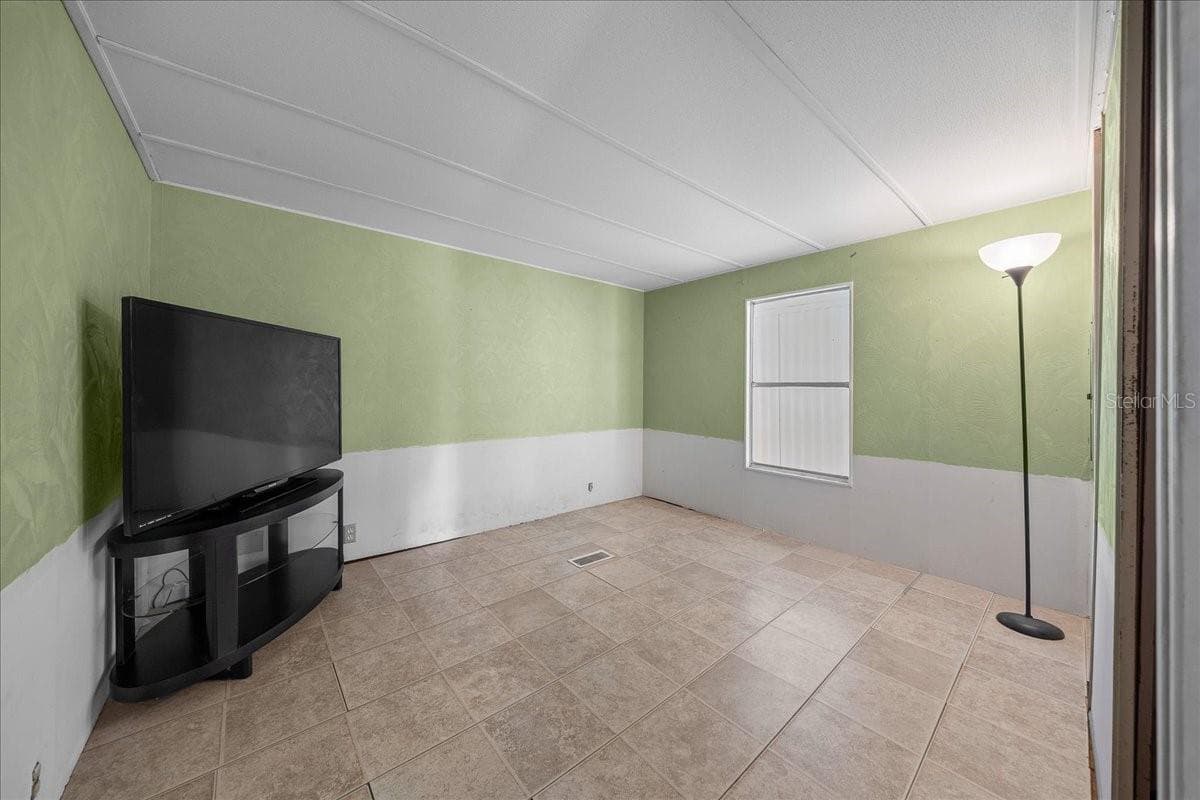 13082 47TH COURT — photo 19 of 40