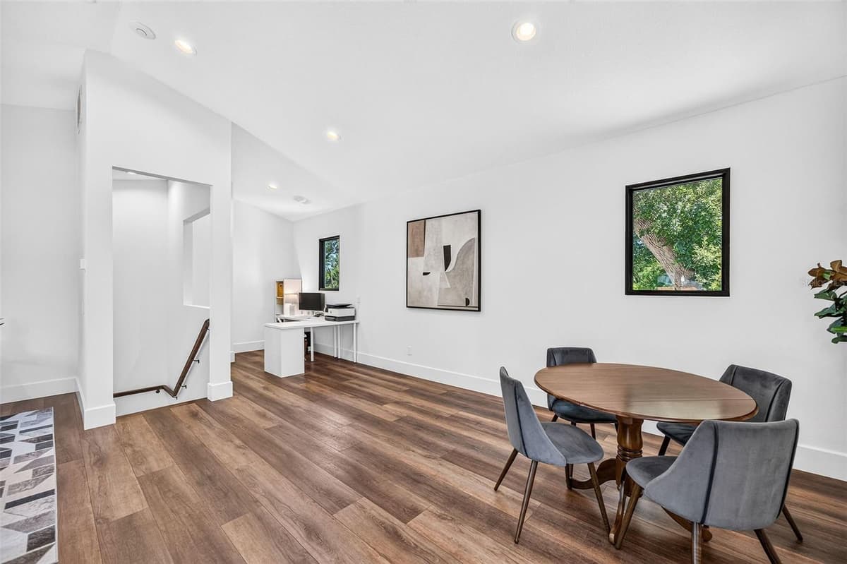 2525 TEMPLE DRIVE — photo 33 of 51