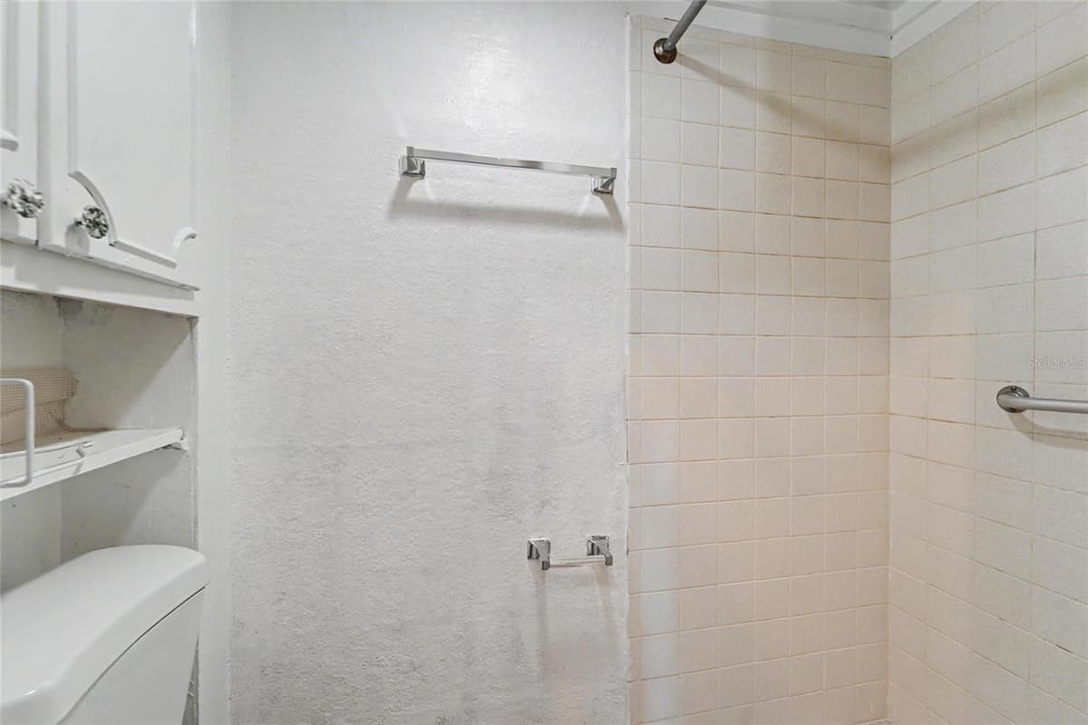 8879 LAKEWOOD DRIVE — photo 17 of 49