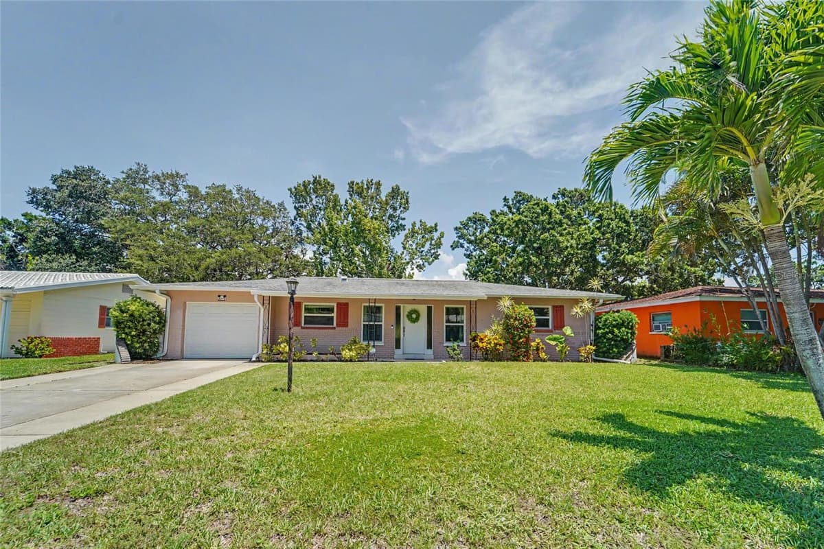 8879 LAKEWOOD DRIVE — photo 44 of 49