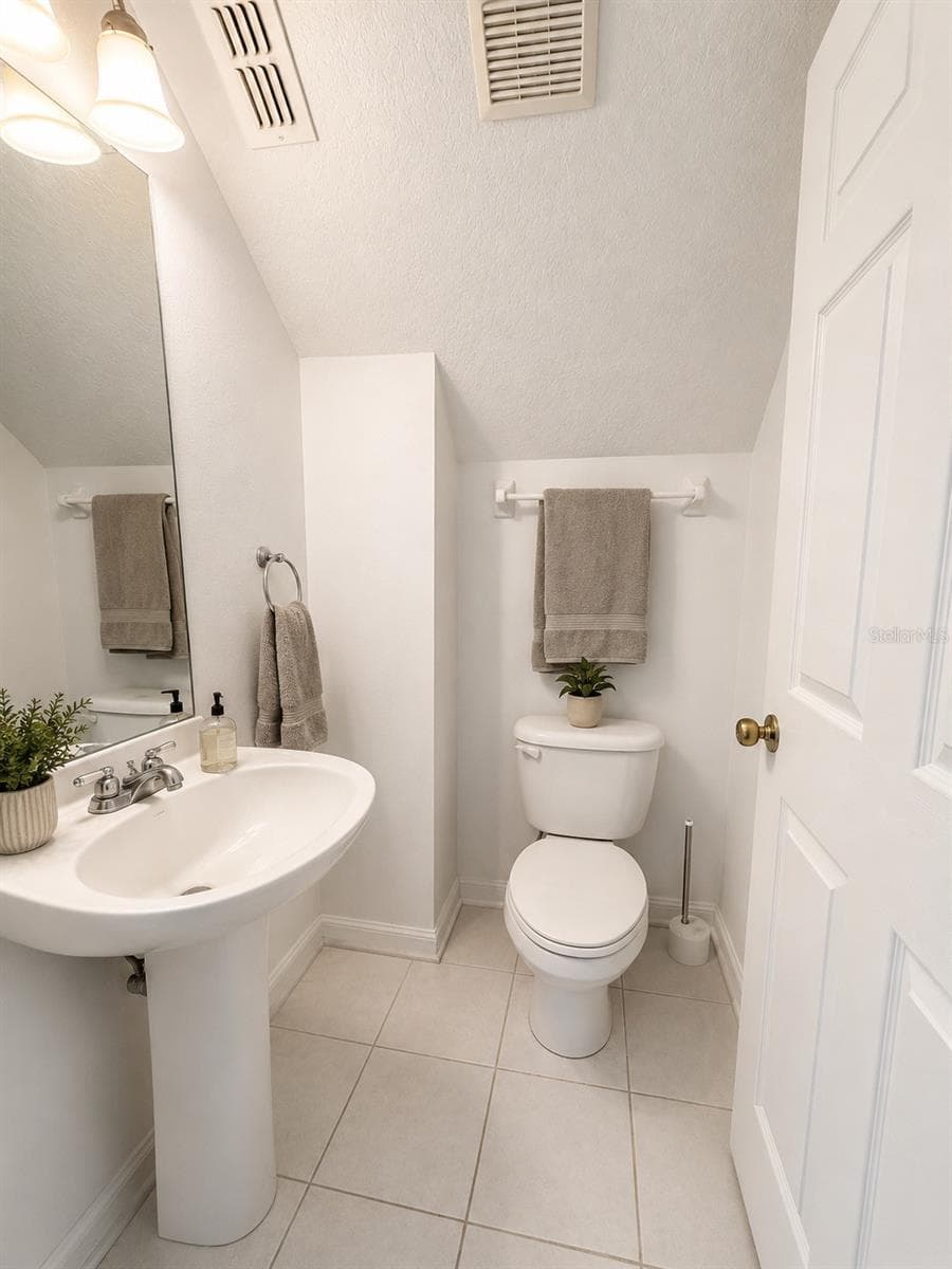 13347 BRIAR FOREST COURT — photo 4 of 11